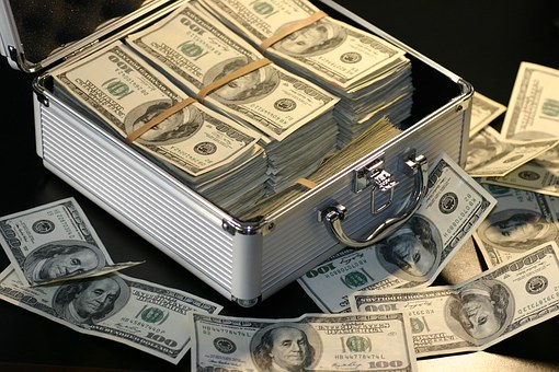 株価暴落は安値買いのチャンス?それって真に受けていいの？